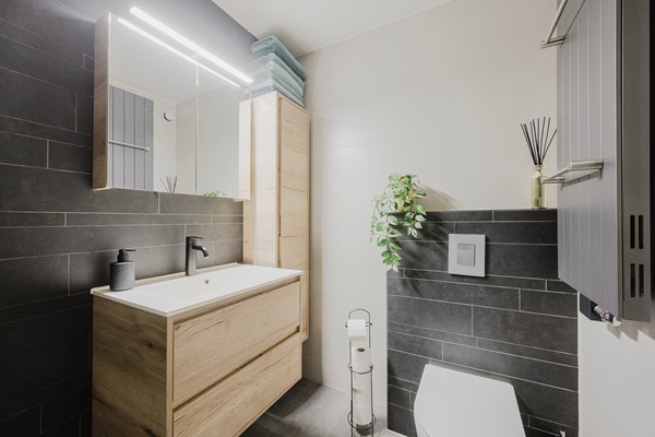 Medium property photo - Koningin Beatrixplein 25, 3201 CG Spijkenisse